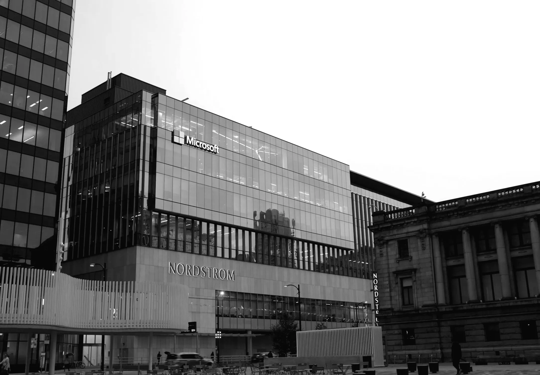 Microsoft Corporation (MSFT) прогнозируется рост на 37% за рахунок впровадження штучного інтелекту та хмарних технологій - Goldman