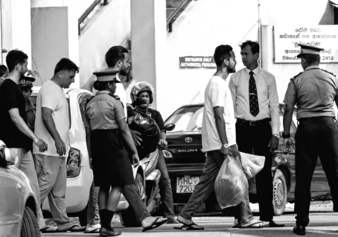 Посмертна критика Шрі-Ланки за загиблих у війні, притулок для іранських моряків