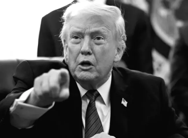 Трамп заявив, що Іран хоче угоди, американська "армада" більша, ніж у рейді в Венесуелі.