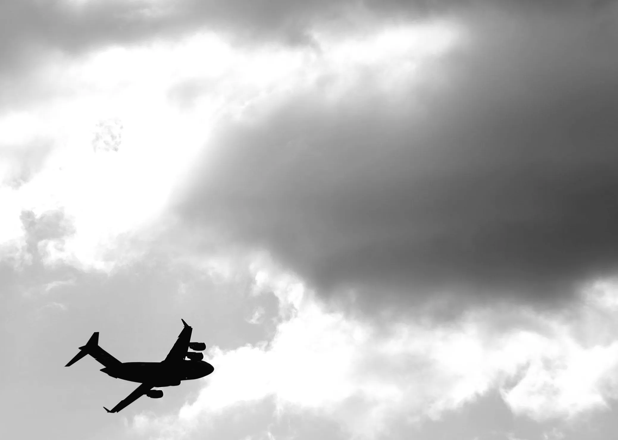 Управління Трампа витратило понад $30 млн на депортацію мігрантів в інші країни - звіт Демократів.