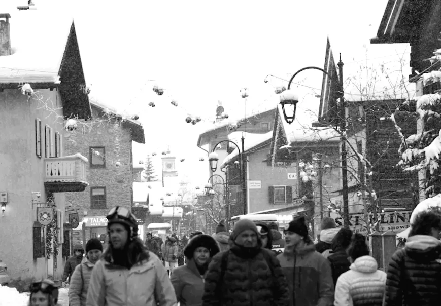 Зимові Олімпійські ігри ушкоджують головну вулицю містечка Лівіньо на гірській зоні з безмитним режимом