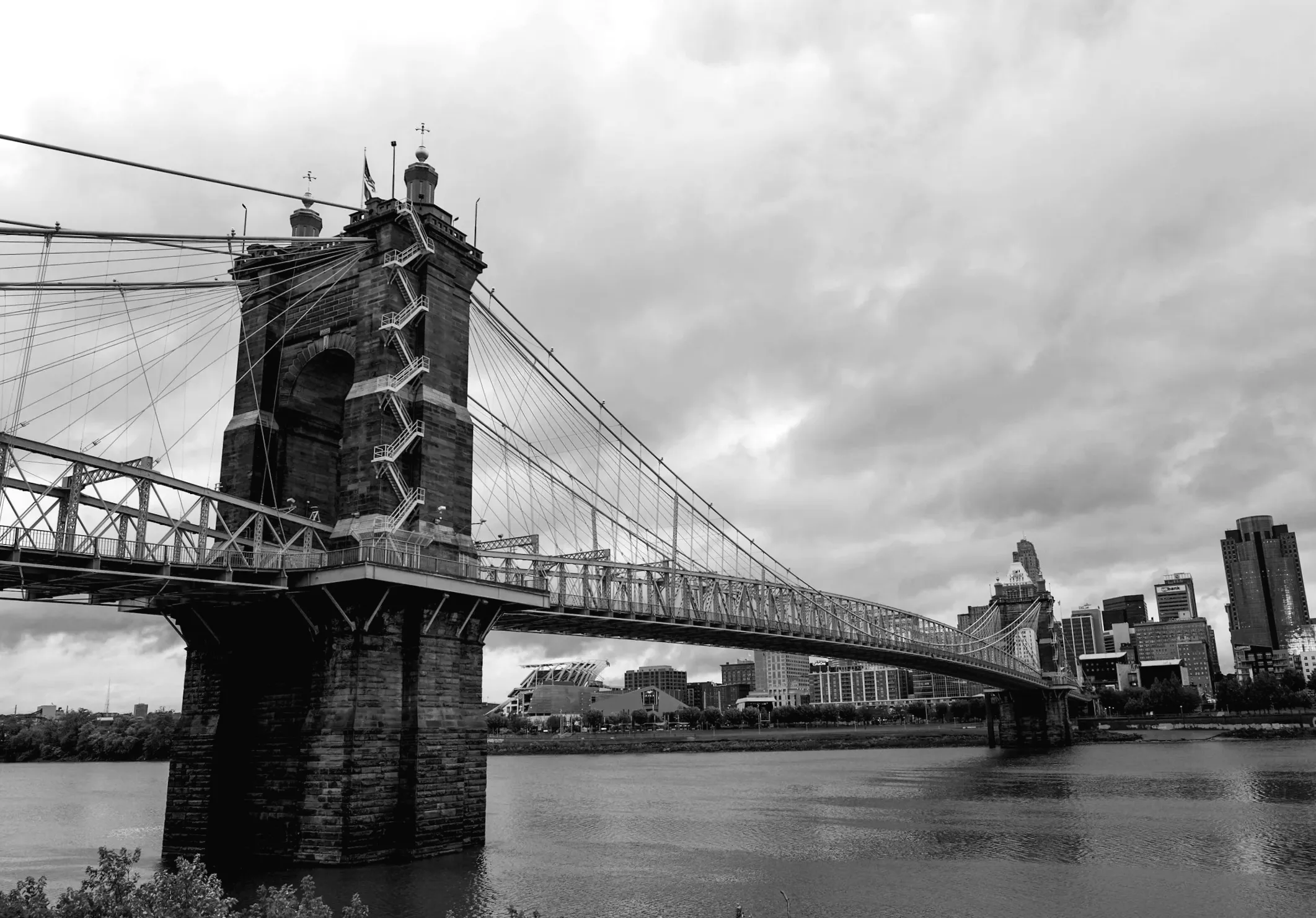 Попередження про повінь залишається, очікуються дощі. Попереду надзвичайна теплота.