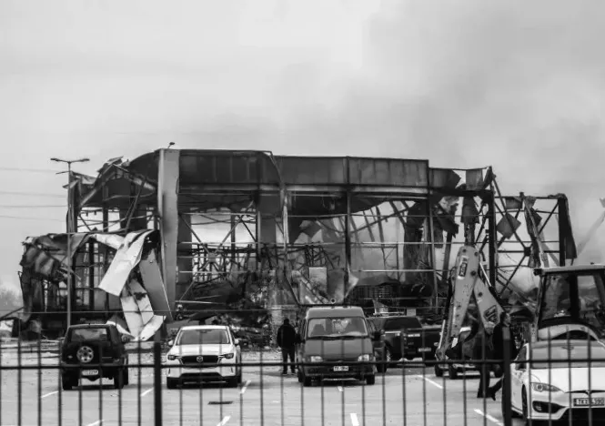 Розслідування пожежі на фабриці в Греції: знайдено п'ятого загиблого