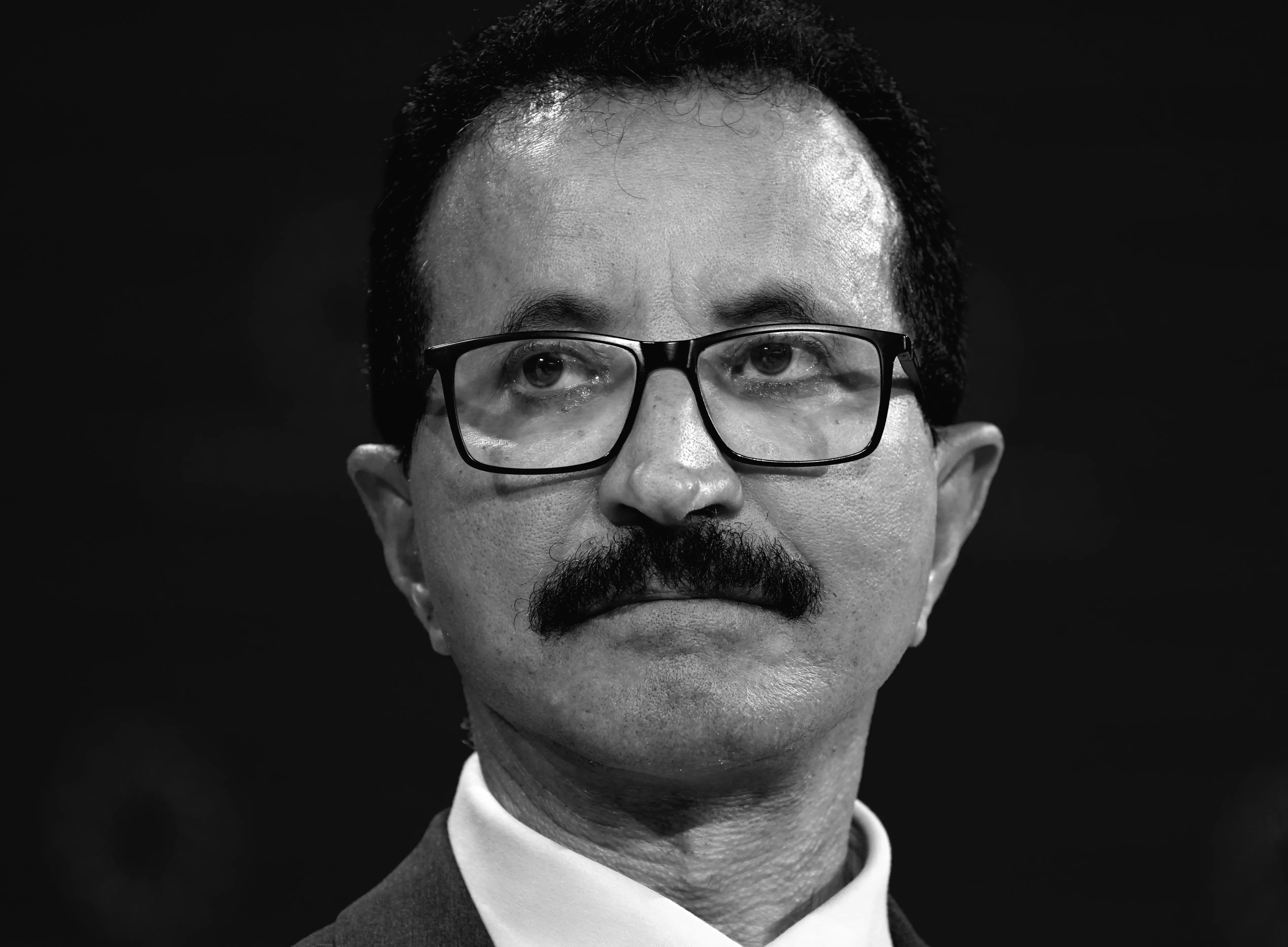 Голова DP World з Дубая змінюється під тиском через зв'язки з Епштейном.