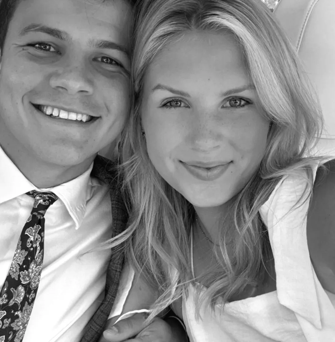 Тревіс Кларк вшанував дружину Кейті Бейтс за 3 місяці до скандалу з романом