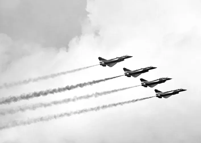 Китай показує свою міць на авіасалоні в Сінгапурі, під час як США залишається відокремленим