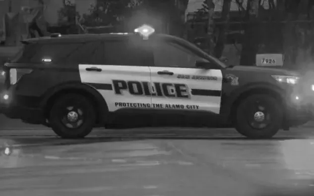 Можливість стрілянини з машини в південно-західному Сан-Антоніо - одна людина в лікарні