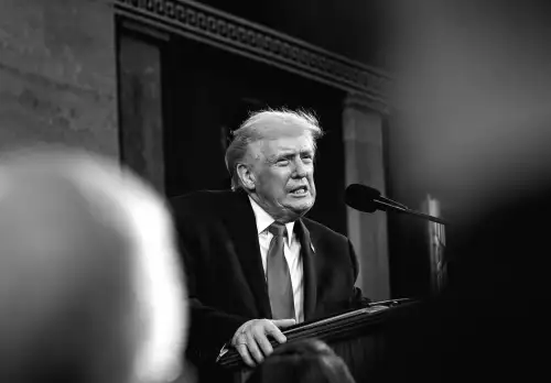 Опитування свідчать про зростання стурбованості щодо психічної гостроти Трампа