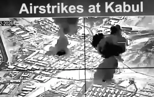 Пакистан оголосив "відкрите протистояння" з Афганістаном під час авіаударів у Кабулі