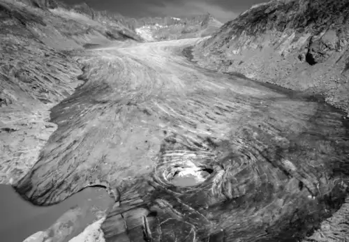 Таємниця танення льоду на Землі: де і як швидко?