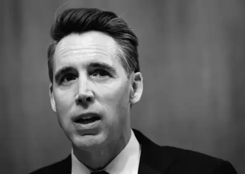 Політики Конгресу США в паніці через війну Трампа з Іраном