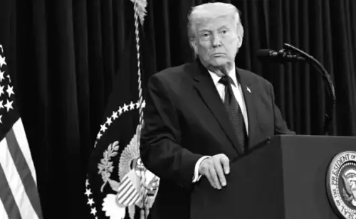 Дональд Трамп повністю підтримує Джейка Пола