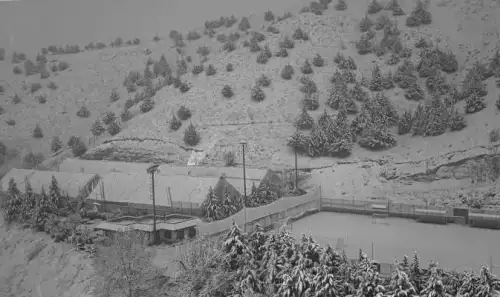 Молоді іранці продовжують жити навіть під обстрілами: як вони впоралися з війною